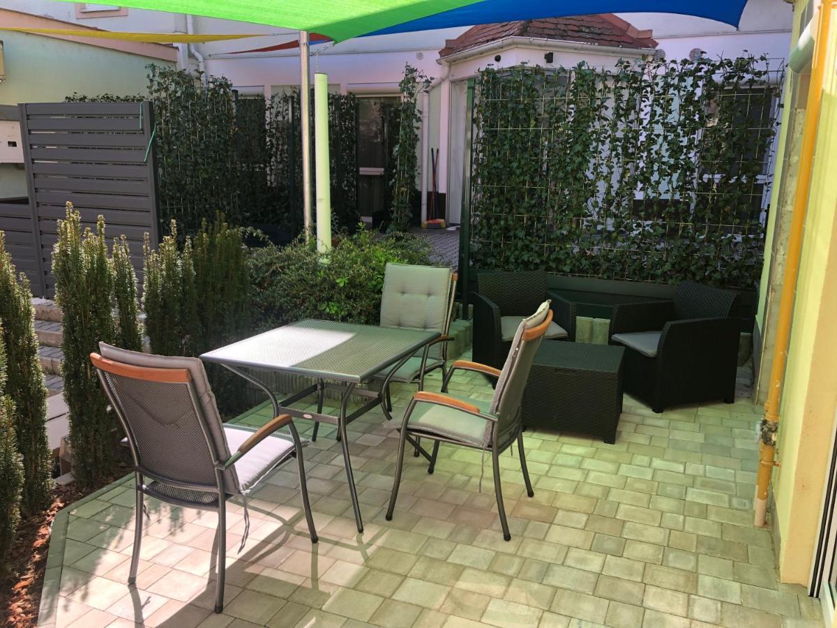 La Bella Centrum Apartmanok Piros/Sarga Hévíz Extérieur photo